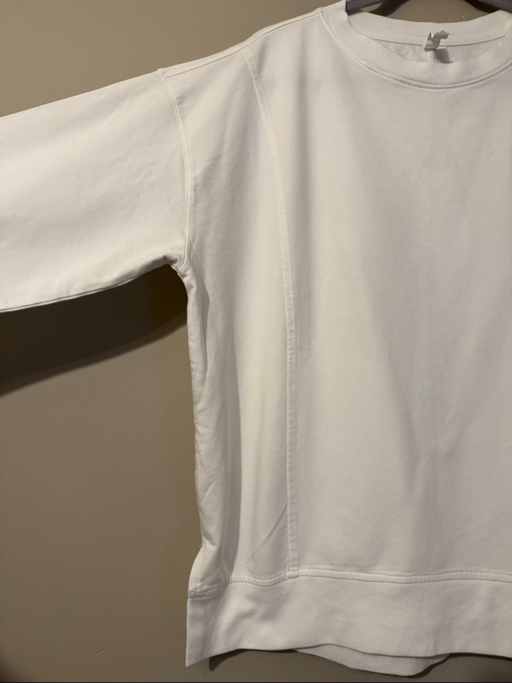 NWT- ZELLA Cozy Long Sleeve exposed hem Tee shirt, White, Medium - Picture 5 of 12